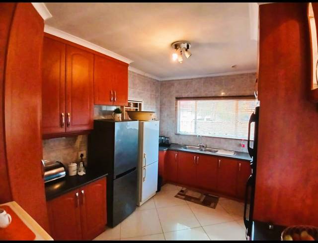 3 BEDROOM HOUSE SOLD IN WALDRIFT